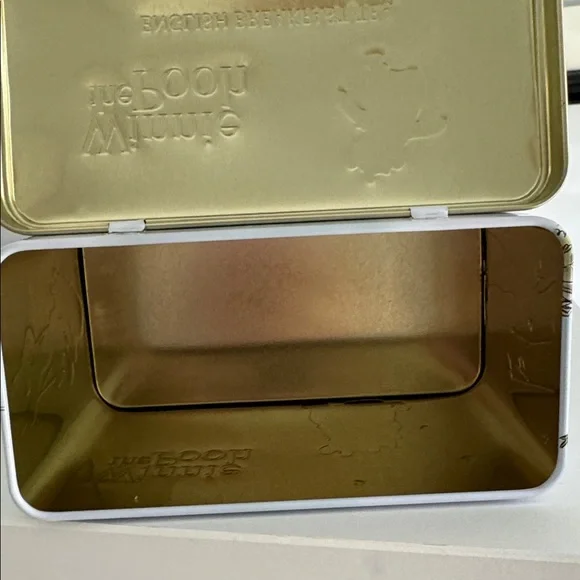 Disney Winnie the Pooh Honey Tea Tin with 40 English Breakfast Tea Bags - Picture 8 of 10